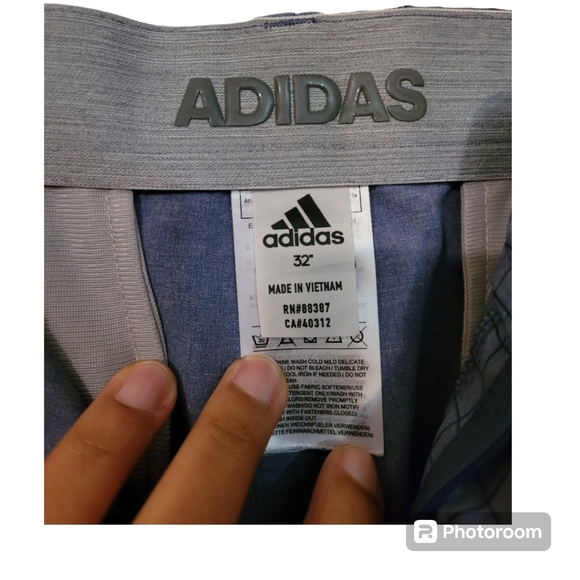 Men's Adidas Ultimate 365 Stretch Golf Shorts- size 32 - Picture 3 of 3